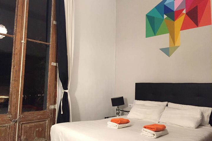 Room 3 of 38