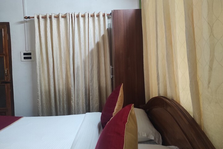 Room 14 of 50