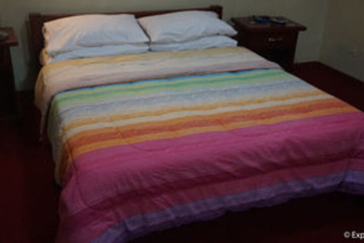 Room 11 of 33