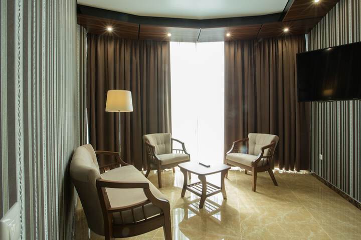 Room 21 of 42