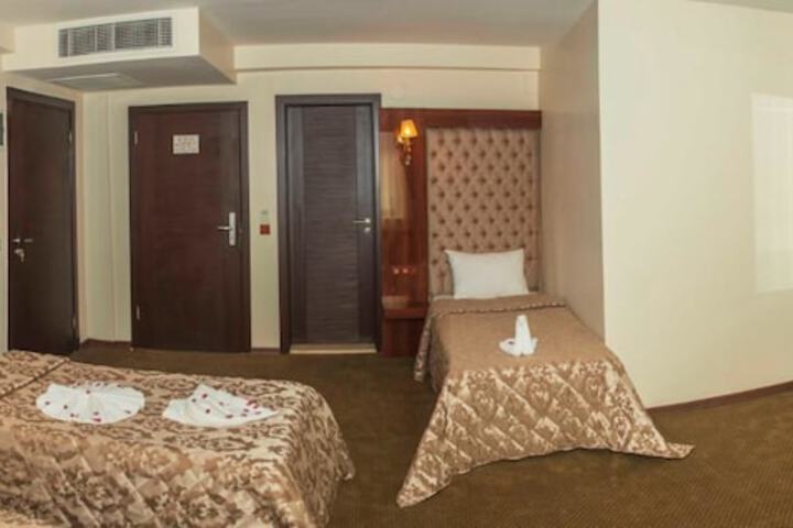 Room 7 of 36