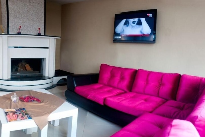 Guest Lobby