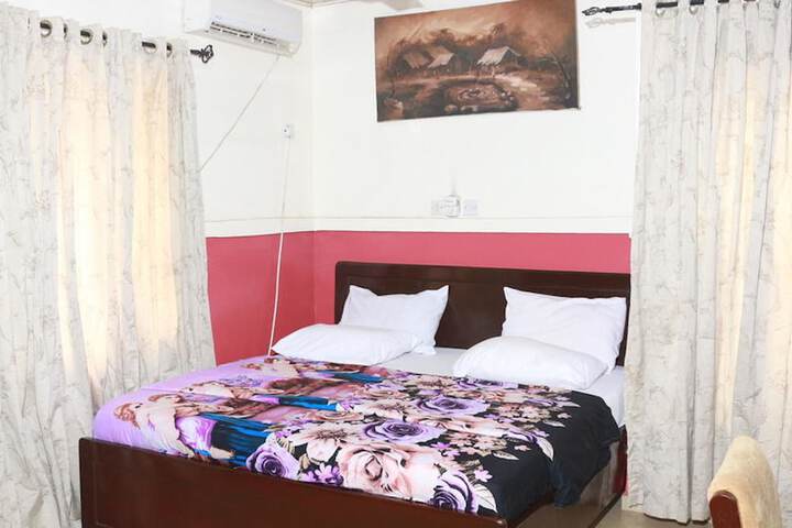 Room 6 of 21