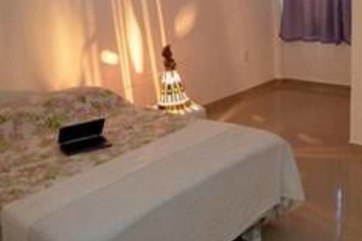 Room 5 of 11
