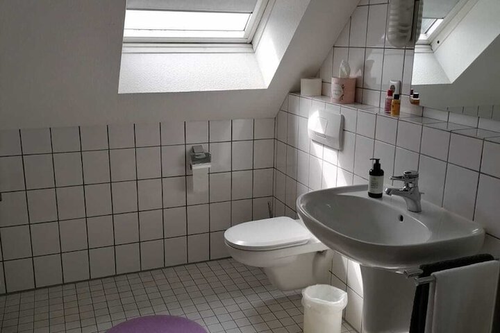 Room 7 of 14