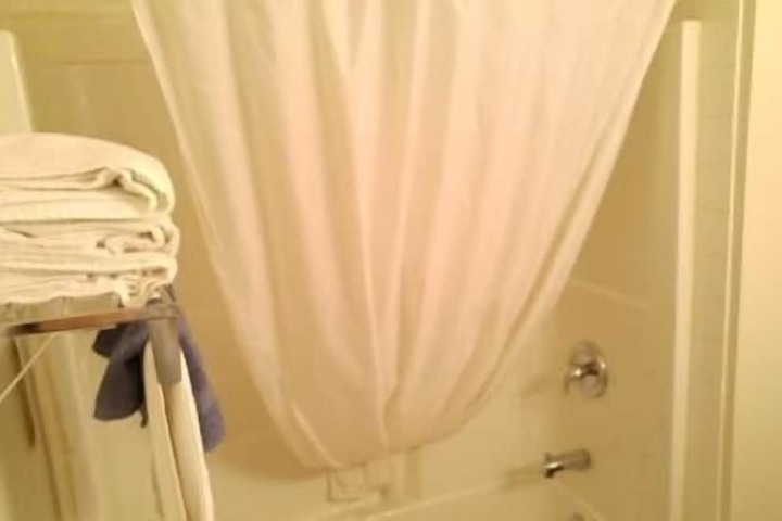 Room 16 of 26