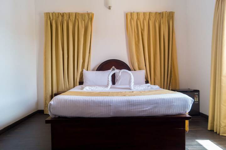 Room 4 of 41
