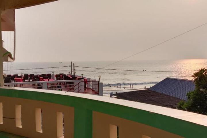 Photo 12