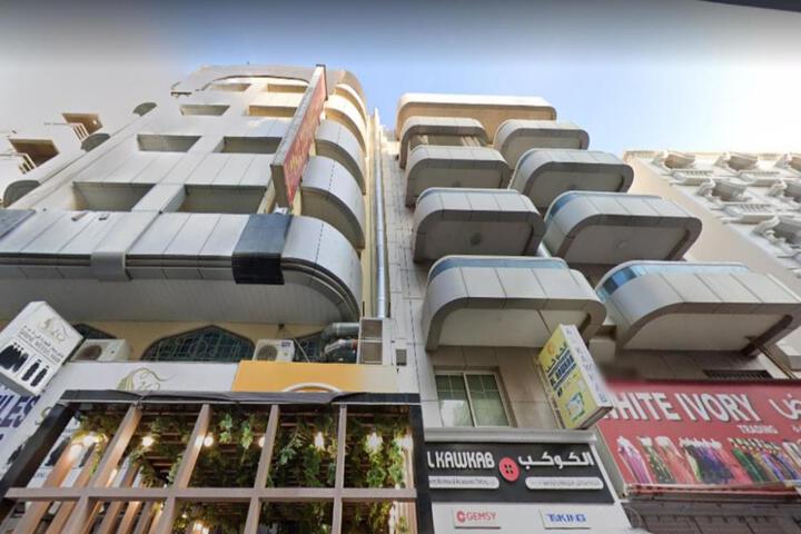 Super OYO 945 Dream Touch Hotel