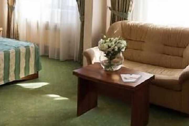 Room 14 of 154