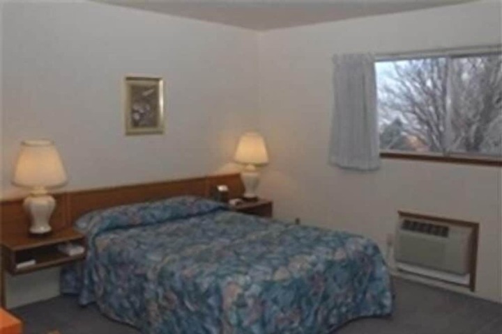 Room 4 of 11