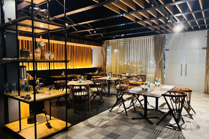 Cubix Hotel
