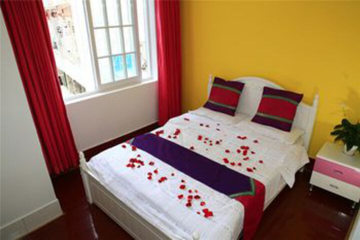Room 10 of 22
