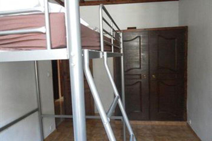 Room 15 of 37