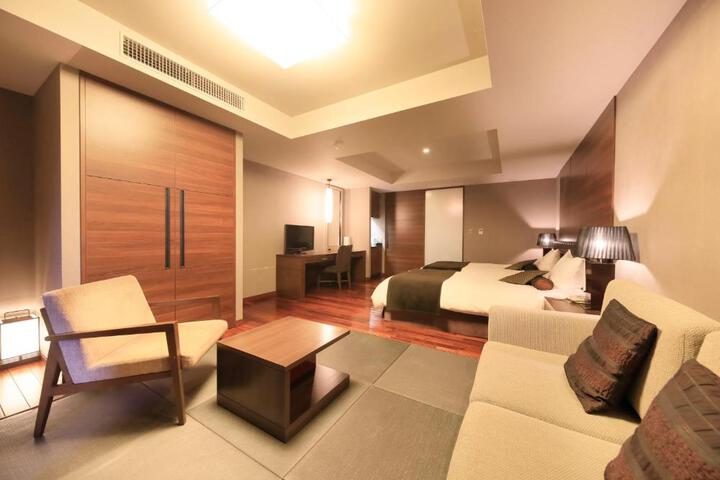 Suite Room