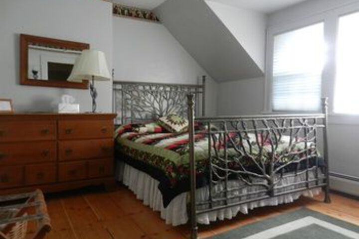Room 10 of 26