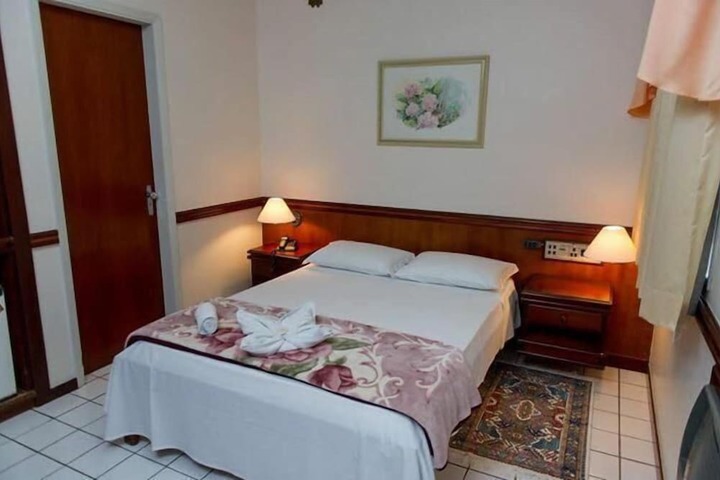 Room 14 of 44