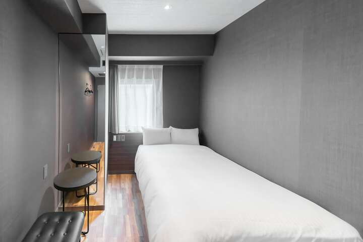 Room 17 of 53