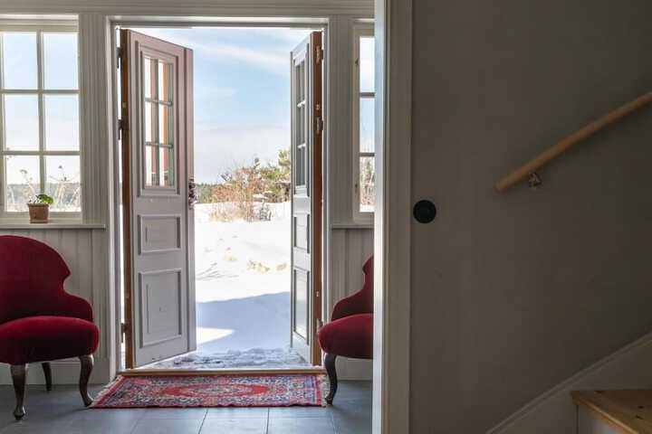 Room 7 of 90