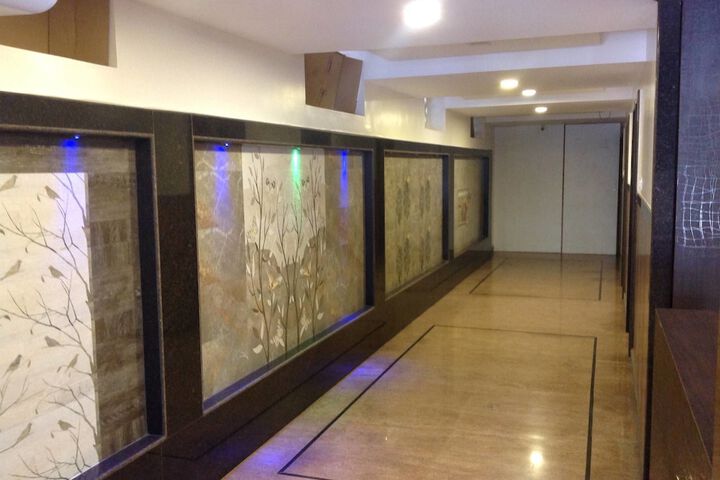 Ballroom/Hall 5 of 8