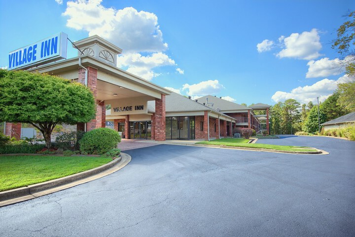 Hotel 74 of 77