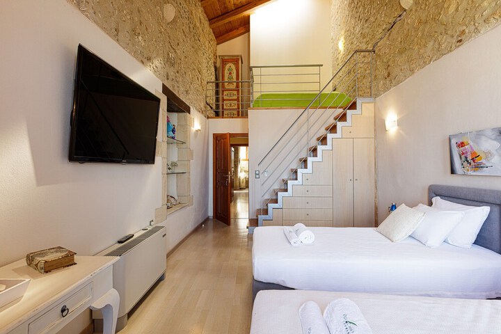 Room 20 of 76