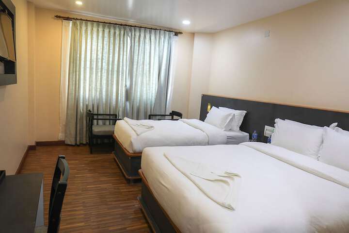 Room 9 of 30