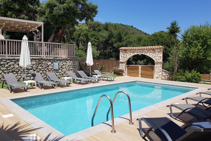 Pool 39 of 72