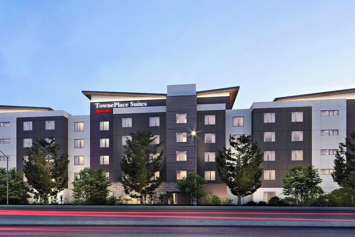 Hotel 74 of 84