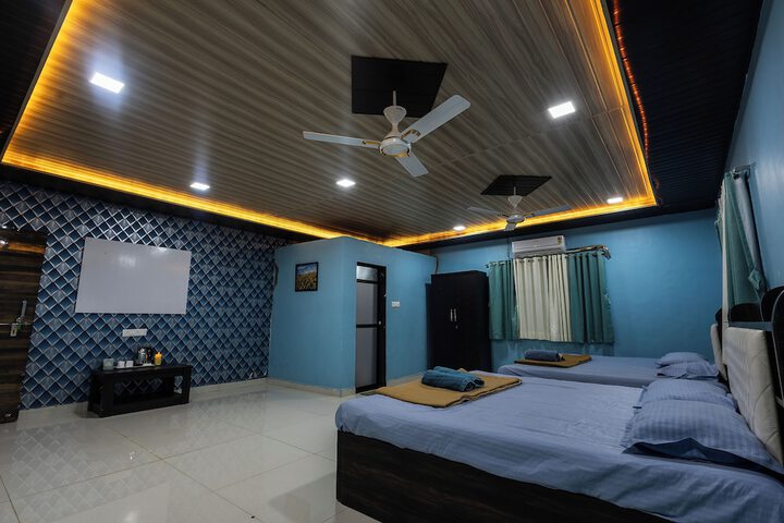 Room 10 of 49