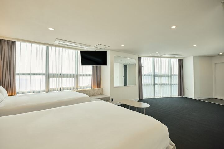 Room 68 of 224