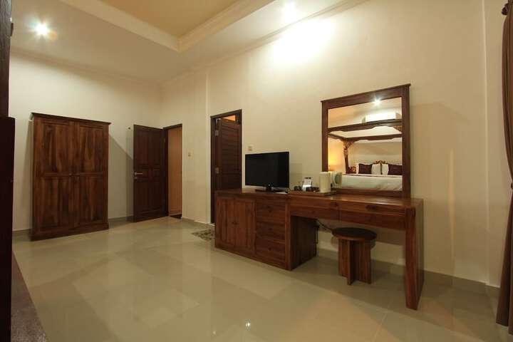 Room 115 of 213