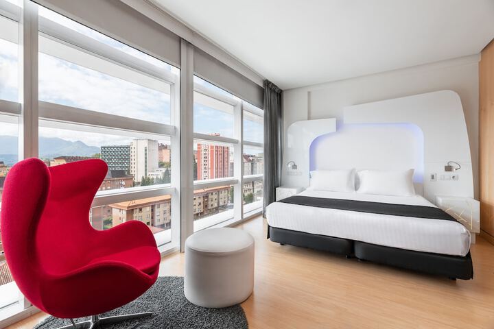 Room 10 of 69