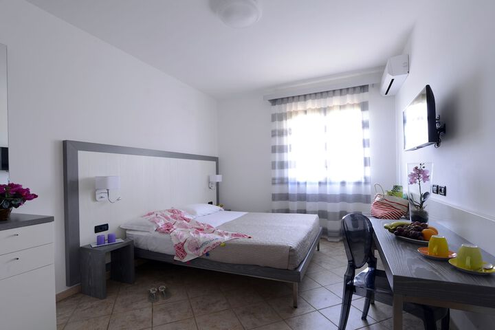 Room 9 of 46