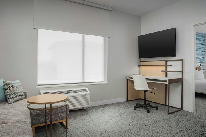 Room 15 of 46