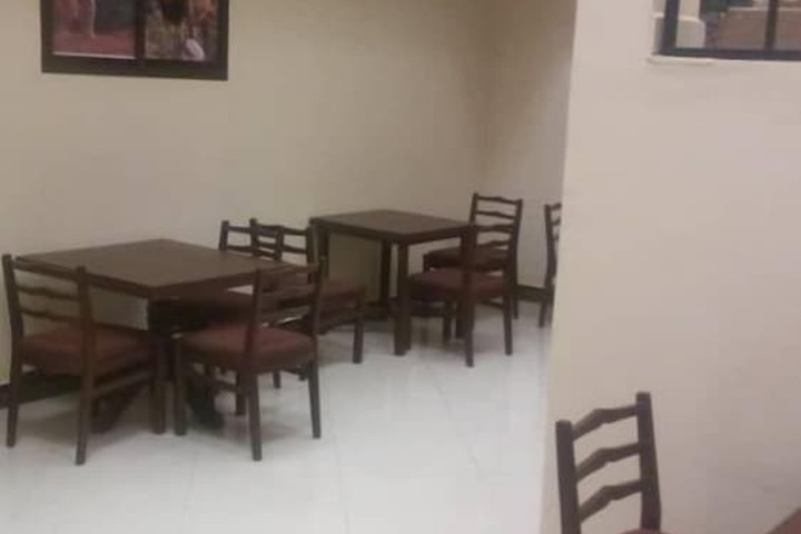 Dining 24 of 45