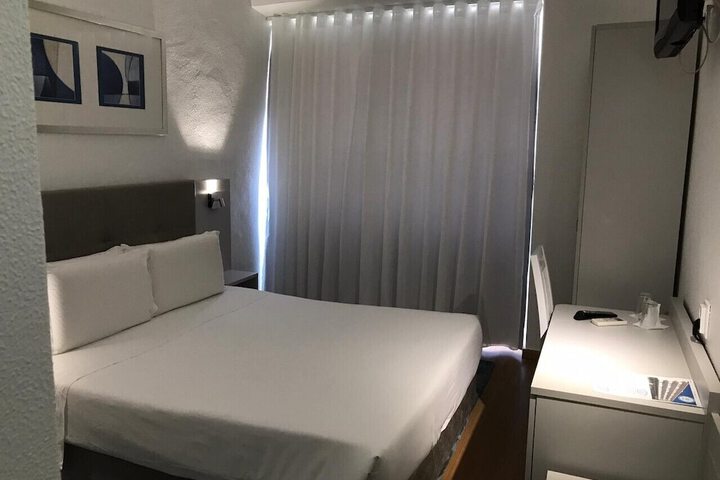 Room 31 of 65