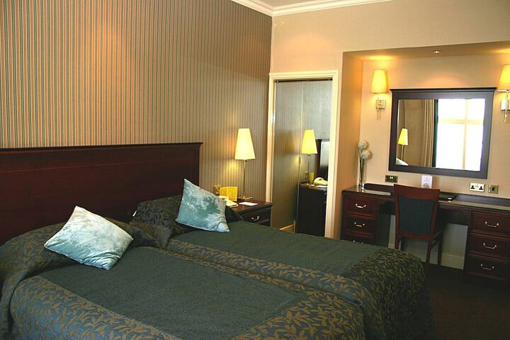 Room 21 of 113