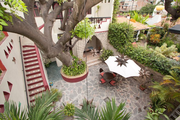 Hotel Exterior 72 of 87