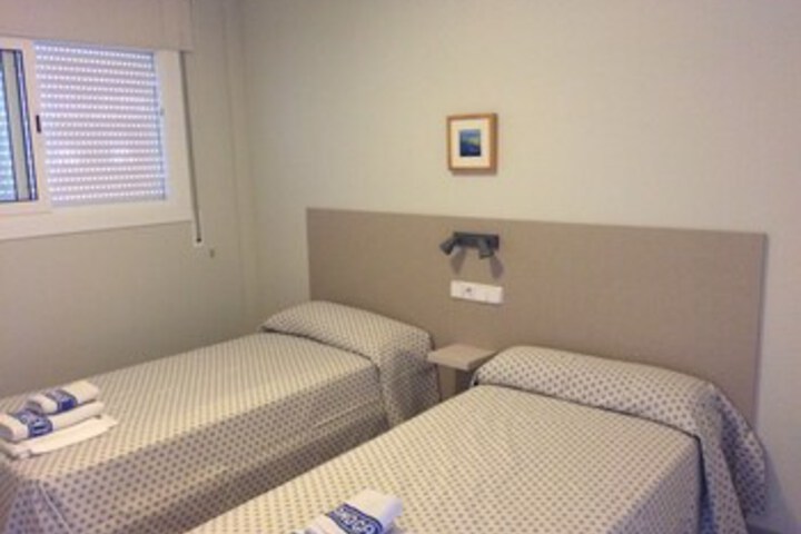 Room 33 of 47