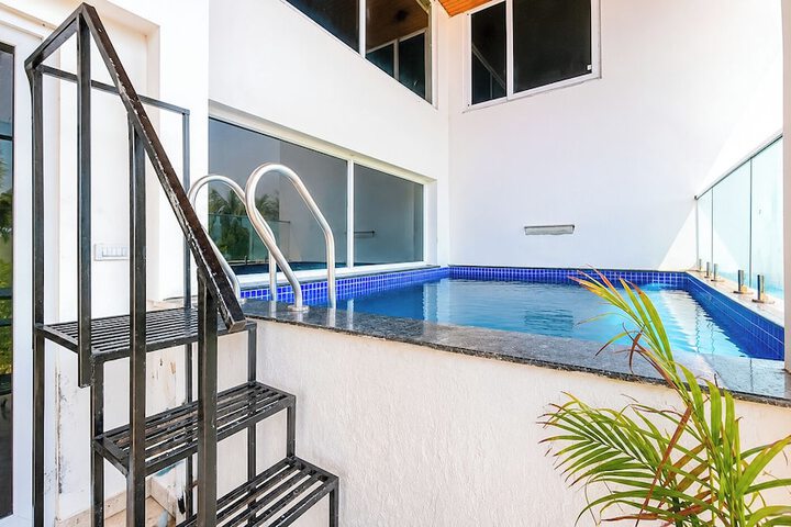Pool 82 of 117