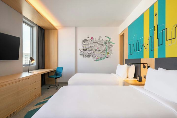Room 45 of 116