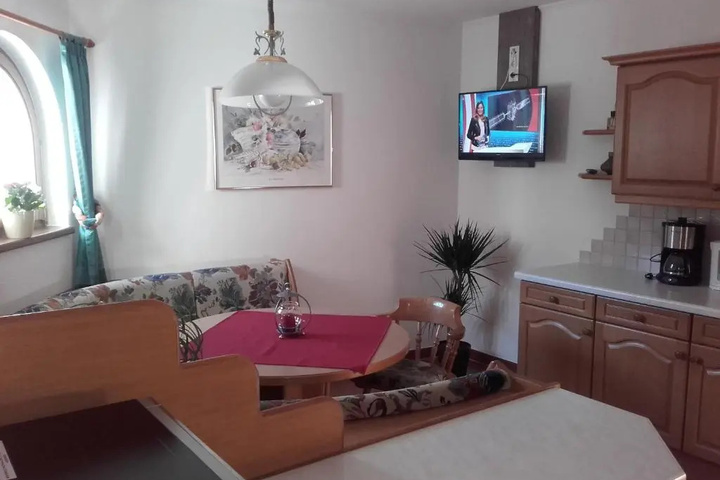 Room 2 of 16