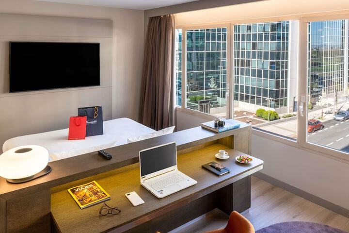 Room 26 of 140