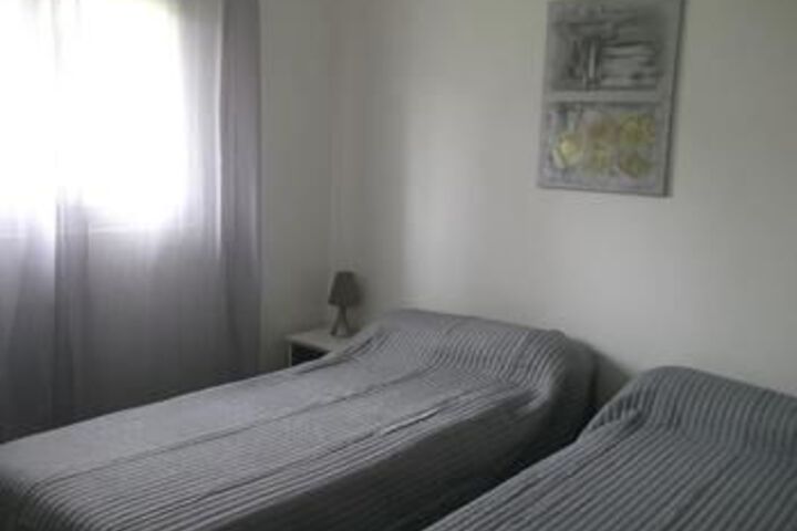 Room 8 of 15