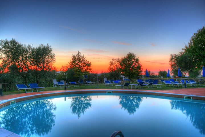 Pool 65 of 96