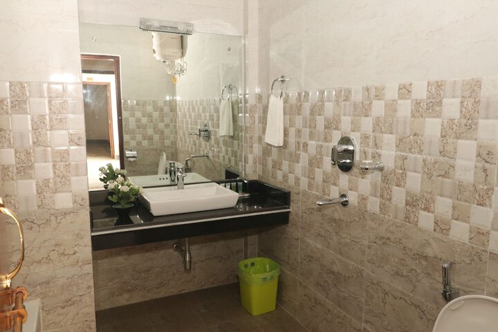 Room 9 of 55