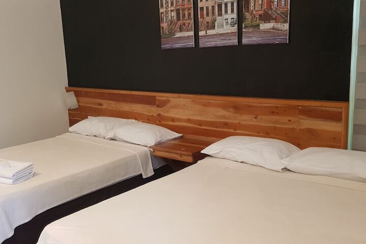Room 8 of 40