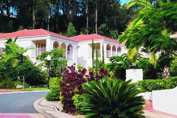 Hotel Entry