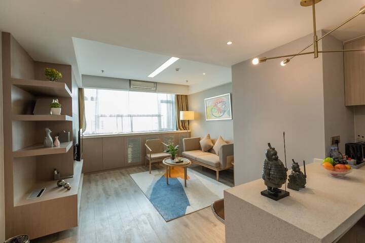 Room 12 of 24